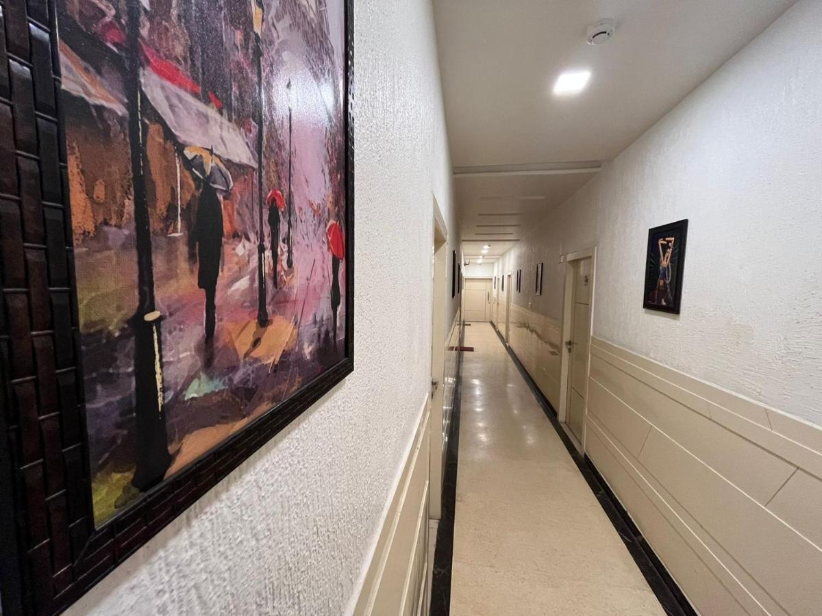 Hotel Sahib'S Red Carpet - Family & Corporate Hotel Chain Agra (Uttar Pradesh) Exterior photo